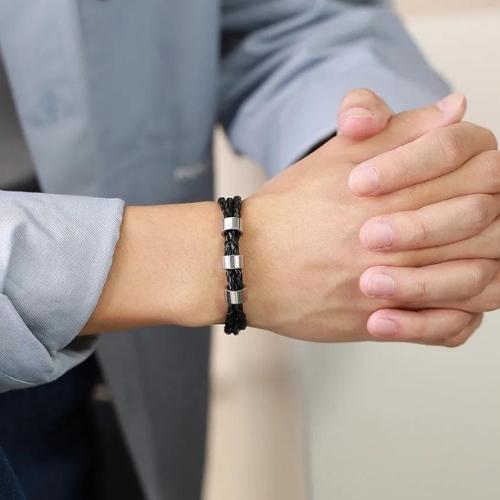 Bracelet Homme Cuir Personnalisé avec Prénoms