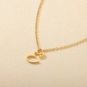 collier lettre or